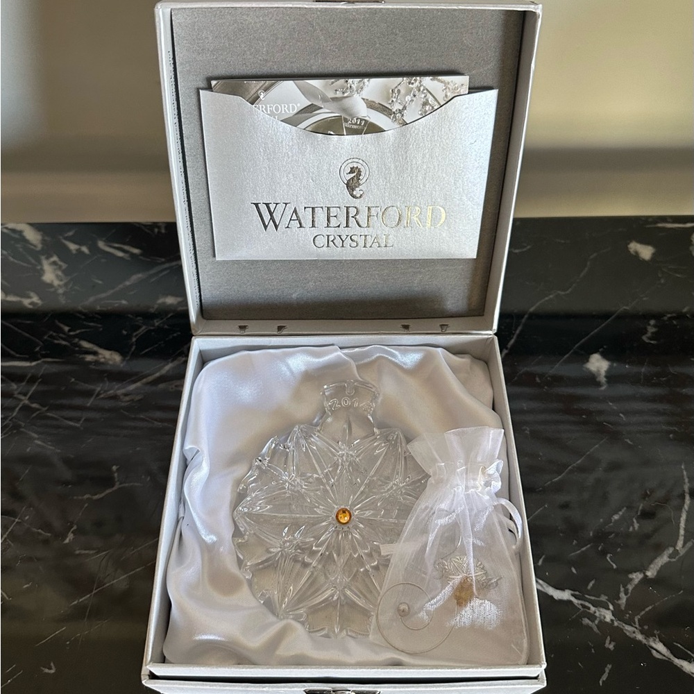 Waterford Crystal Limited Edition 2014 Holiday Snowflake Wishes Peace W/ Box